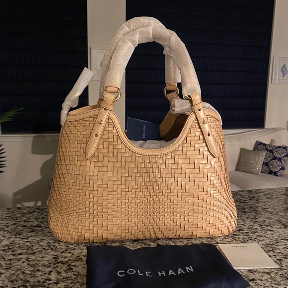 ✨SOLD!✨Cole Haan✨NWT!✨Genevieve Woven Leather Bag - Picture 2 of 16